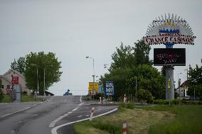 Dolni Dvoriste-Wullowitz border crossing between Austria and the Czech Republic