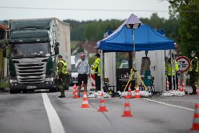 Dolni Dvoriste-Wullowitz border crossing between Austria and the Czech Republic