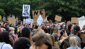 demonstration against the police violence and racism in the USA was held in Prague