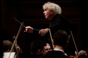 SIMON RATTLE