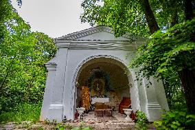 Czech border near Slezske Rudoltice, chapel
