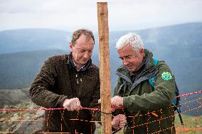 Robin Bohnisch, Andrzej Raj, Director, Snezka Mountain, National Park Krkonose, protected zone,  protective net
