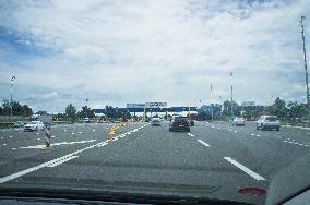 A1 motorway, highway, Zagreb/Lucko, sign Cestarina, Pay Toll, Autobahngebuhr, Pagamento pedaggio, traffic, rideable, almost empty