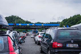 Gruskovje/Macelj  border crossing - Slovenia - Croatia, SLO-HR