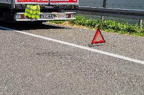 Macelj/Gruskovje border crossing - Croatia - Slovenia, HR-SLO, traffic jam, truck, lorry, car breakdown, accident