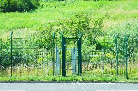 Macelj/Gruskovje border crossing - Croatia - Slovenia, HR-SLO, traffic, fence, razor-wire