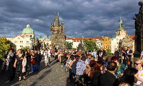 Dinner at 500 metre long table, Charles Bridge, Prague, citizens, Vltava River