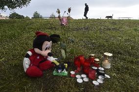 River Moravka, Ostravice, flood, place near the accident, bridge, candles