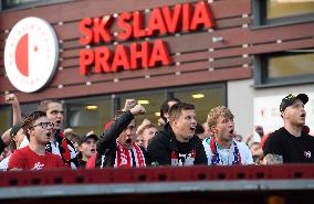 Fans of Slavia Prague