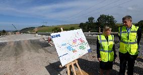 Jana Mrackova Vildumetzova, Andrej Babis, construction site of Nove Straseci - Revnicov bypass, D6