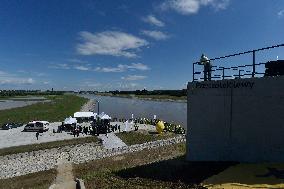 Raciborz dam, Odra river