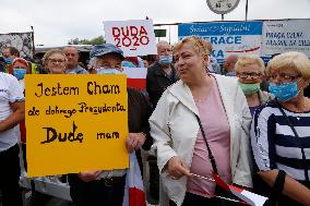 Polish President Andrzej Duda meeting with the residents of the town of Dabrowa Gornicza.
