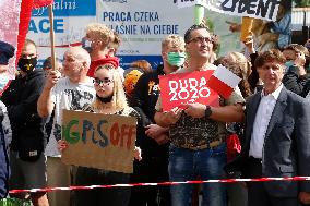 Polish President Andrzej Duda meeting with the residents of the town of Dabrowa Gornicza.