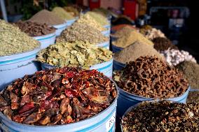 sell of herbs and spices in medina