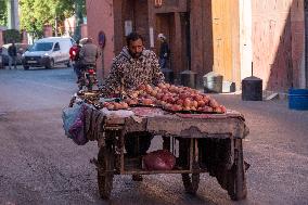 life on streets of medina