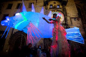 V.O.S.A. Theatre ensemble show the Visitors performance, Prague Street Theatre Festival Behind the Doors