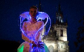 V.O.S.A. Theatre ensemble show the Visitors performance, Prague Street Theatre Festival Behind the Doors