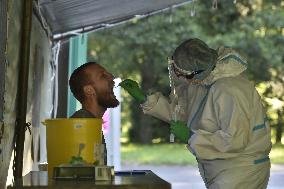 soccer players, test for the coronavirus, Karvina