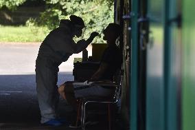 soccer players, test for the coronavirus, Karvina