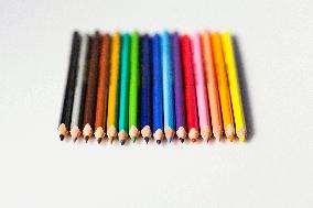 school supplies, crayons, crayon, color, colour, colors, colours, draw, drawing