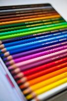 school supplies, crayons, crayon, color, colour, colors, colours, draw, drawing