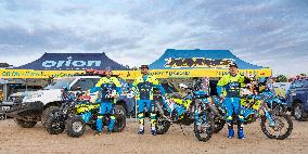 MRG team before start of rally Dakar