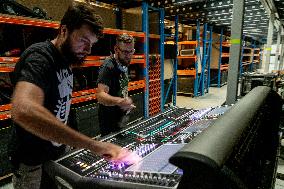 High Lite Touring, Live Production Engineering, mixing console