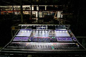 High Lite Touring, Live Production Engineering, mixing console