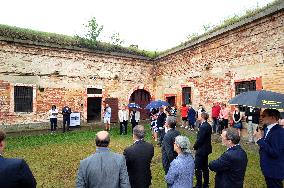 Exhibition on wartime Roma genocide in Terezin