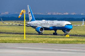 Boeing C-32A (757-200) (80001) aircraft, Vaclav Havel Airport Prague