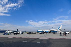 Boeing C-32A (757-200) (80001) aircraft, Vaclav Havel Airport Prague