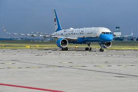 Boeing C-32A (757-200) (80001) aircraft, Vaclav Havel Airport Prague