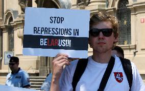 some 200 express solidarity with Belarussian opposition in Prague