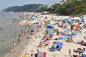 Misdroy, Mi鹽zyzdroje, beach, Baltic sea, people, summer