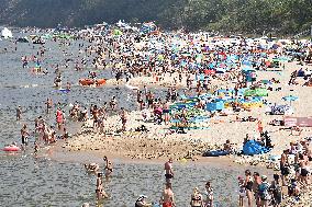 Misdroy, Mi鹽zyzdroje, beach, Baltic sea, people, summer