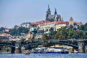 Cech Bridge, Prague Castle, Vltava river