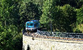 Train, Railway viaduct Novina