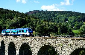 Train RegioShark, PESA 844, Railway viaduct Novina