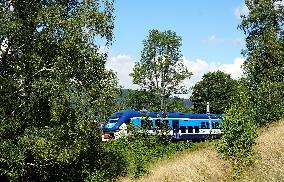 Train RegioShark, PESA 844, Railway viaduct Novina