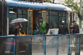 Face mask again mandatory in public transport