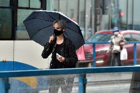 Face mask again mandatory in public transport