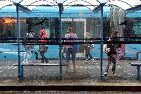 Face mask again mandatory in public transport