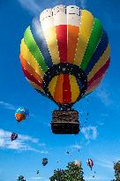 25 Balloons above Rozkos Lake, balloon fiesta, hot air balloon, balloons