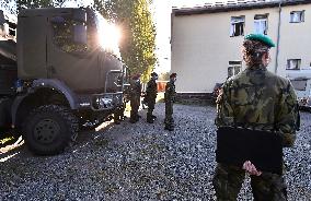 Old peopleｴs home Humpolec, Czech Republic, army, soldiers, help