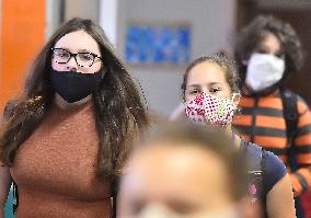 pupils, school, face masks, coronavirus, COVID-19