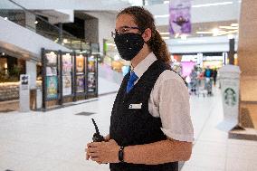 shopping mall Futurum, face masks, coronavirus, COVID-19, Hradec Kralove