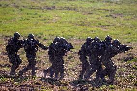 NATO Days and Czech Military Air Forces Days 2020, 102nd Reconnaissance Battalion, soldiers