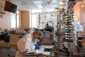 Hospitalised coronavirus patients, doctors, mask, General University Hospital in Prague