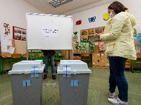 Czech regional elections and the first round of the election to one-third of the Senate