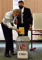 Czech regional elections and the first round of the election to one-third of the Senate